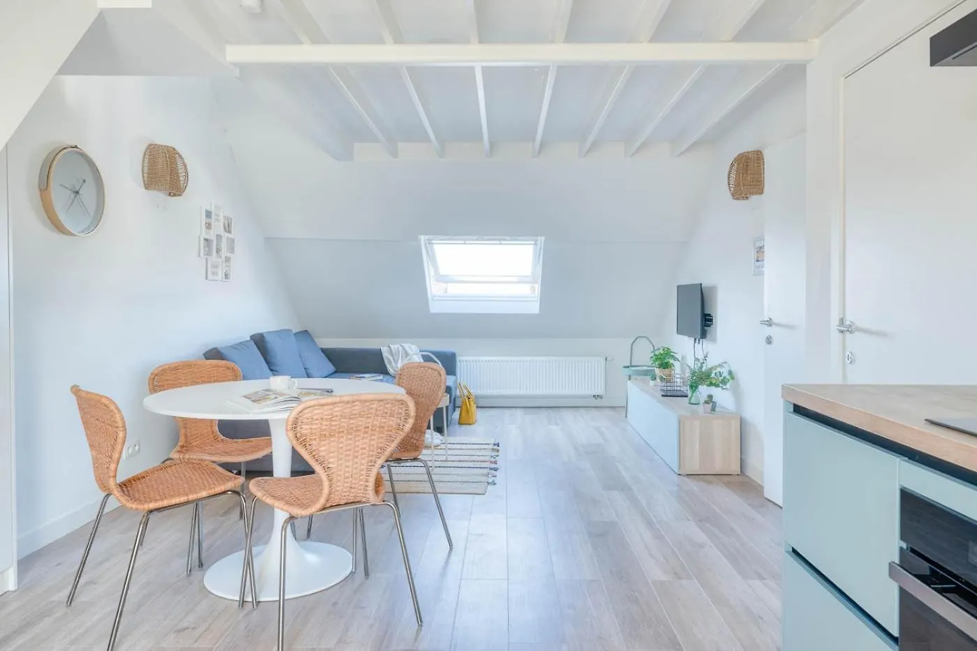 Bright Duplex Apartment Close To The Beach Oostende Belçika